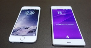 左iPhone6 右Xperia Z3　